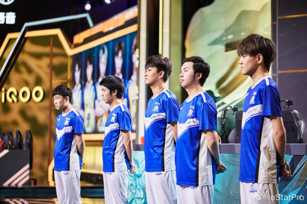 KPL王者荣耀职业联赛：电竞战队与职业选手的移动电竞赛事巅峰对决